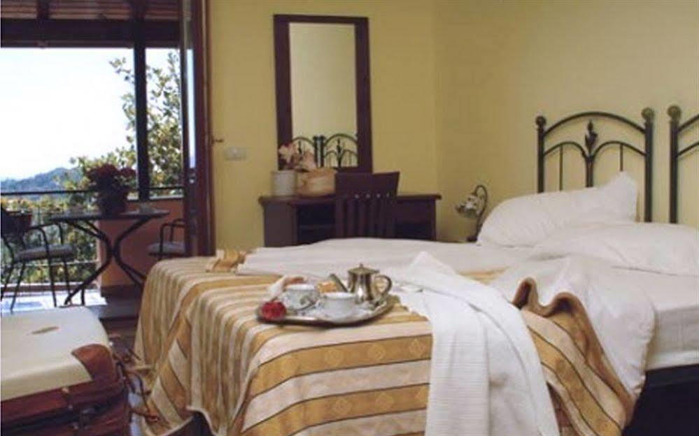 Villa Caprile 마사루브렌세 외부 사진